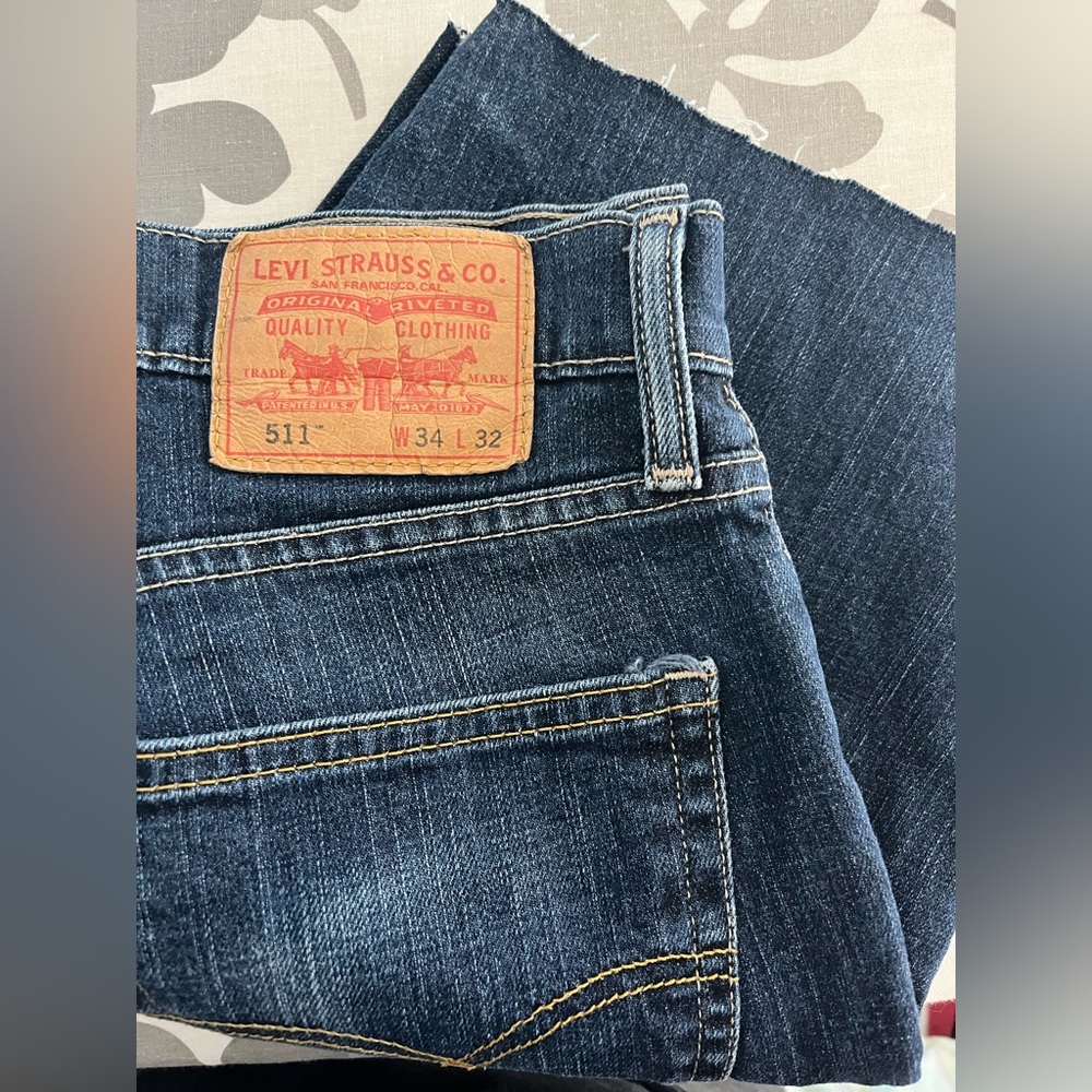 Levi’s 511 Dark Wash Denim Cut-Off Shorts Men’s 34x32 - Picture 5 of 6
